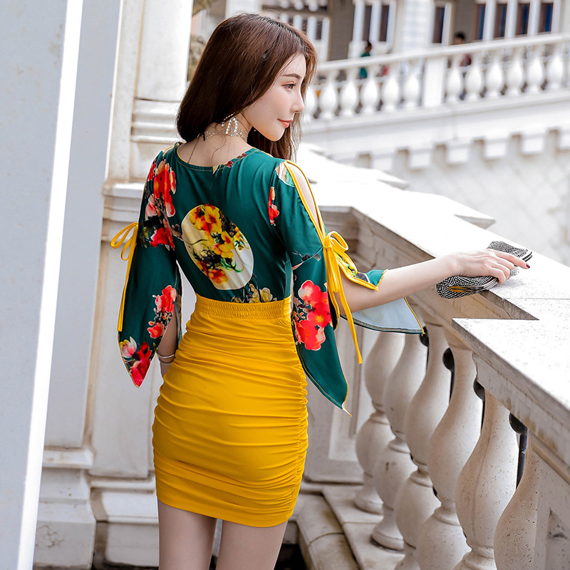 Fashion print deep V strap sexy dress