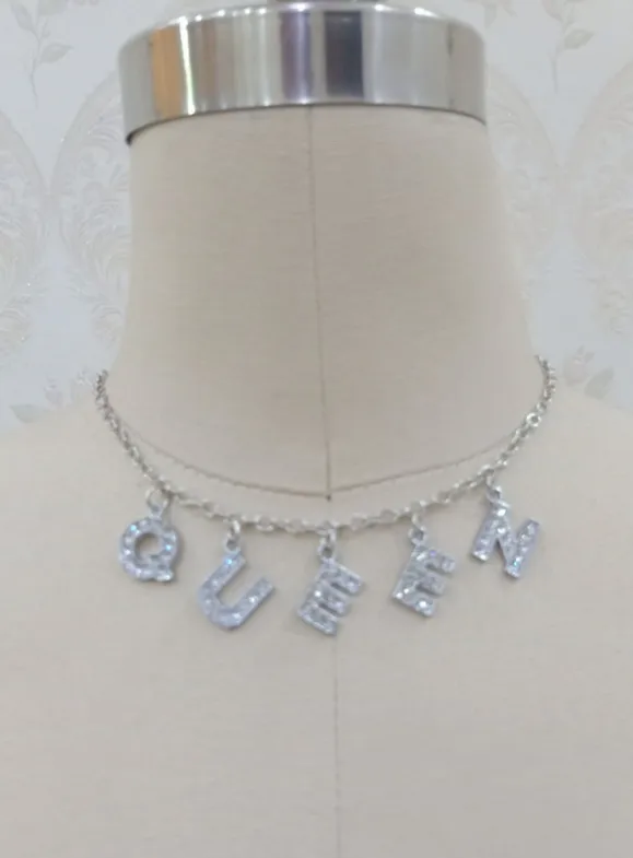 Alphabet Short Pendant Necklace with Diamonds Queen - Shop at LoveMi