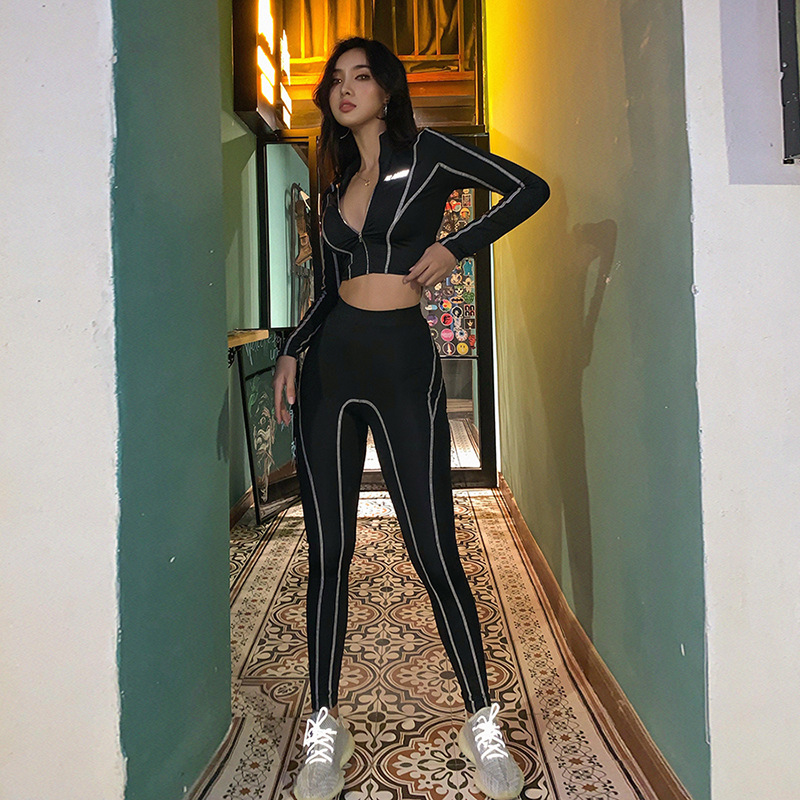 Striped embossed yoga suit