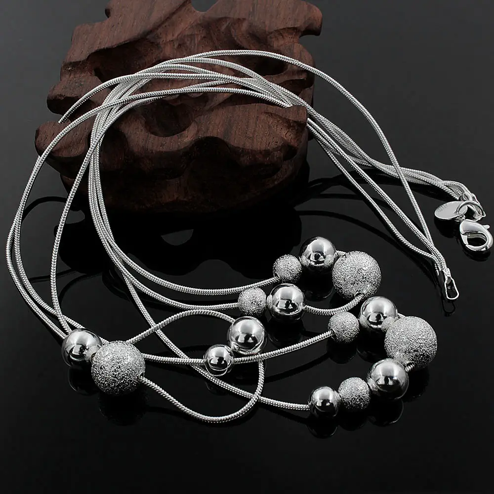 Exquisite three-thread multi-bead necklace