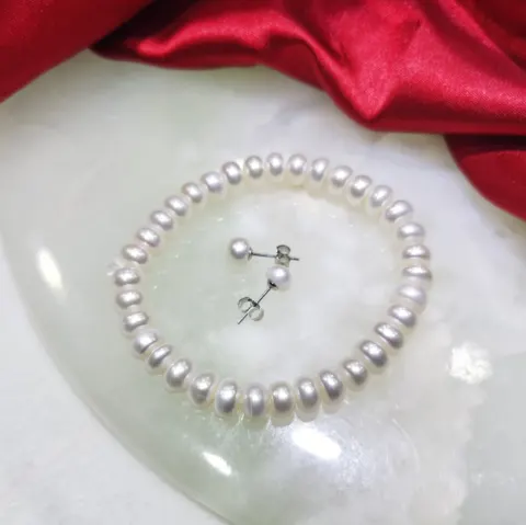 Pearl Necklace Bracelet Earrings Three Piece Set