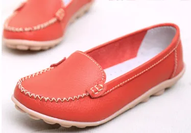 Women's wear comfortable and soft leather shoes - Red