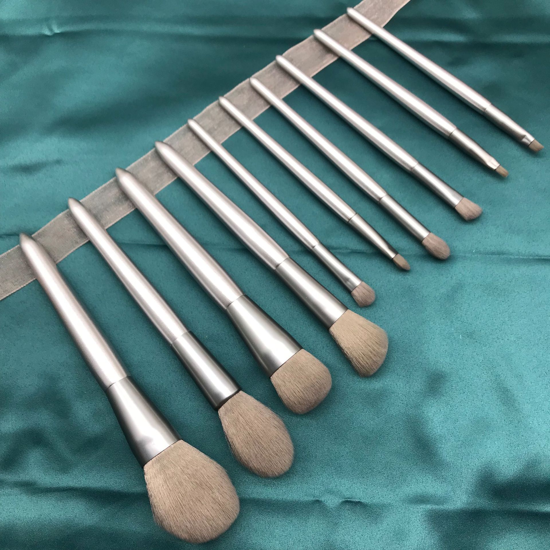10 moonlight silver makeup brush set Opp Bag - Shop at LoveMi