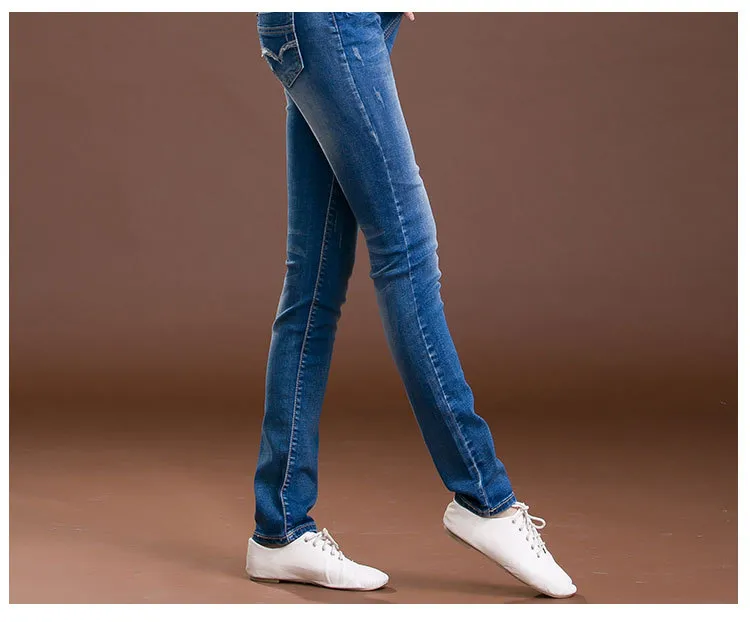 Maternity embroidered jeans - Dark Blue