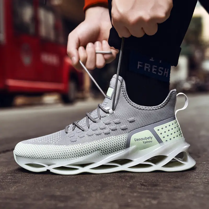 Breathable fly woven plus size 46 men's shoes casual sneakers