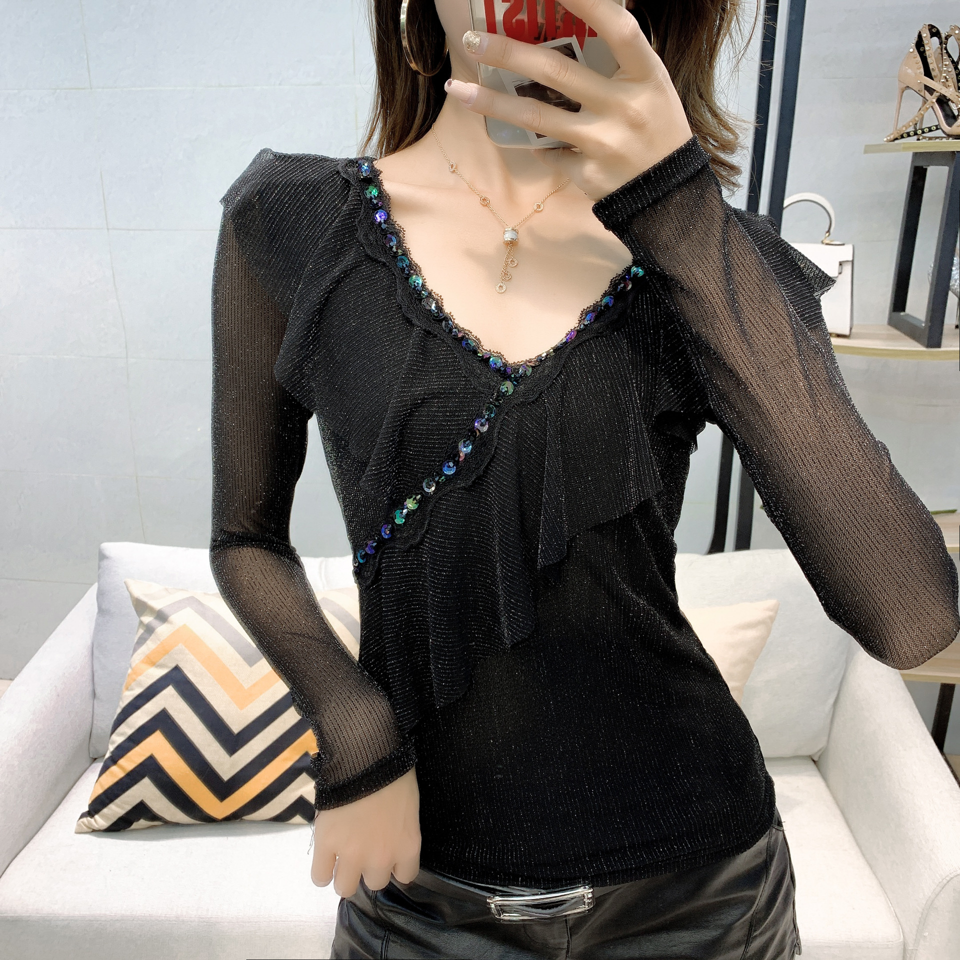 Heavy bead long - sleeved T - shirt