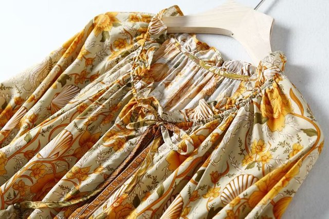 Printed V-neck long sleeve dress