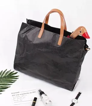 Stylish and eco-friendly paper handbags and checked bags - Black