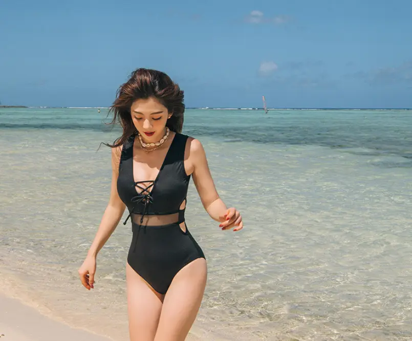 Deep V sexy transparent cover belly was thin triangle exposed waist high waist swimsuit
