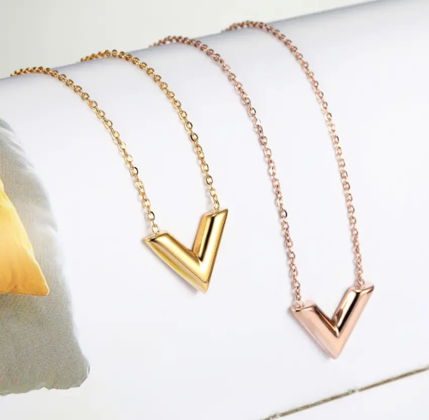 Korean version of V-shaped necklace