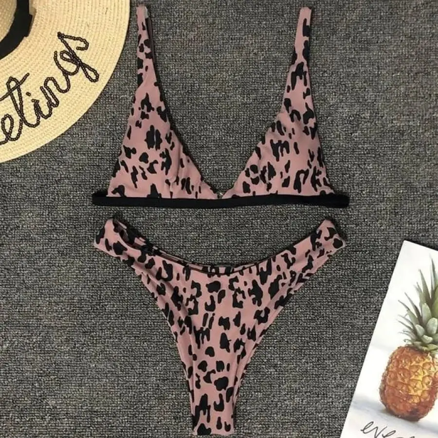 Exposing bikini sexy leopard print