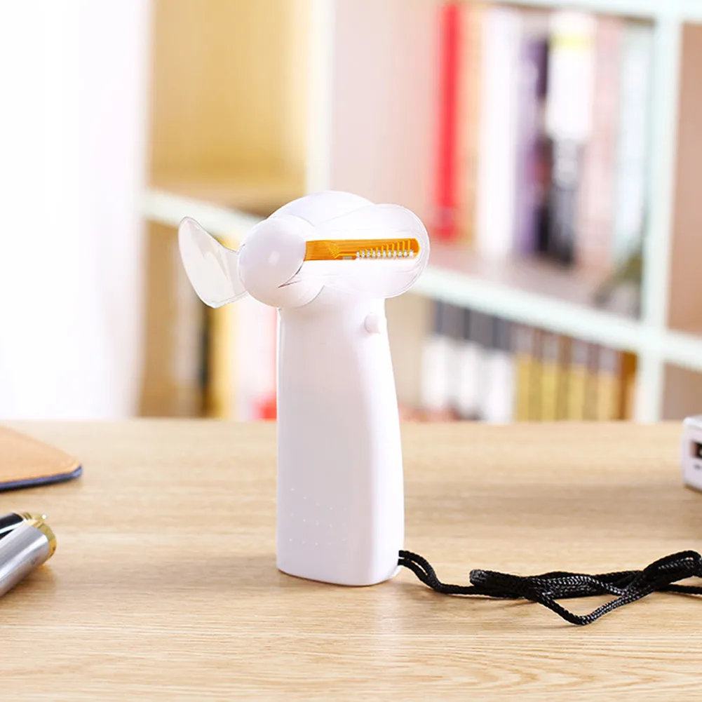Handheld flashing fan – image 2