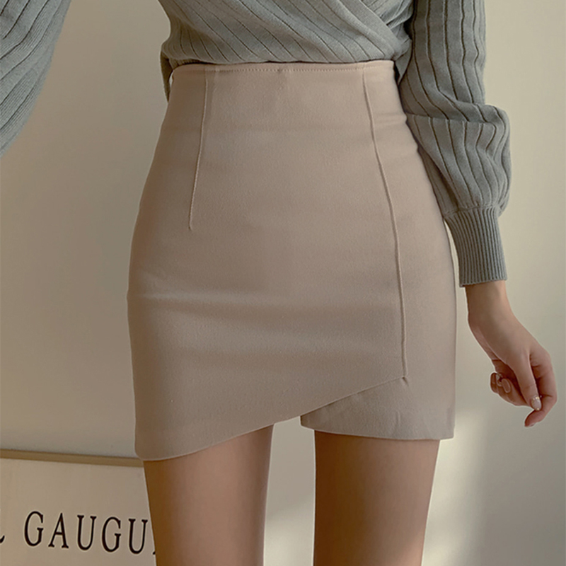 Title 2, Wild package hip skirt