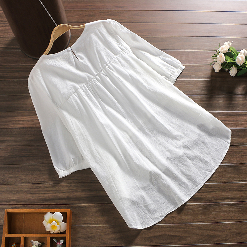 Solid color cutout embroidered short sleeves