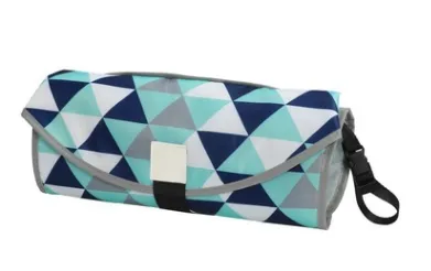 Convenient baby changing pad – image 3