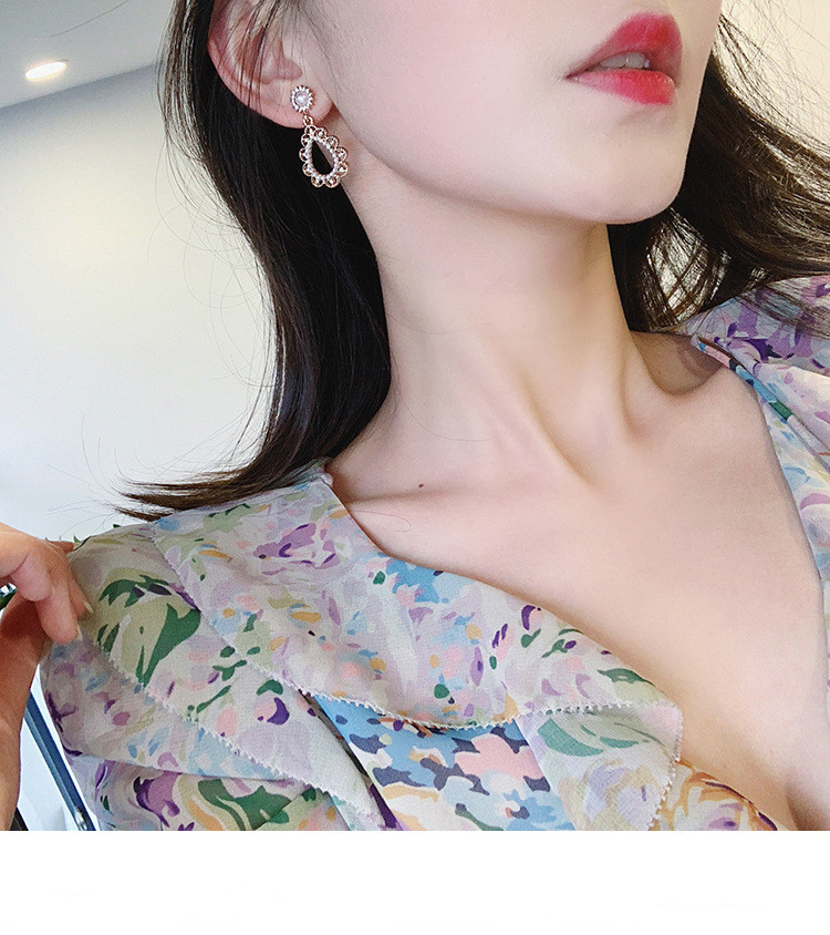 Hollow Water Drop Earrings with Pearl and Diamonds