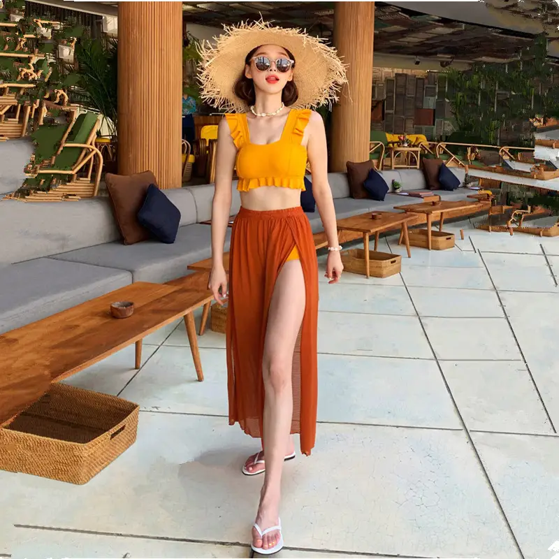 Three-piece beach skirt
