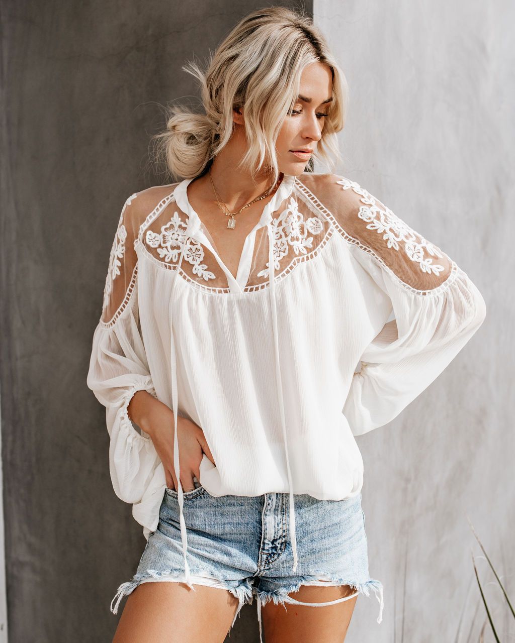 Sexy see-through V-neck lace shirt shirt