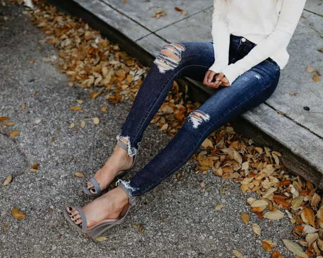 Slim lined slim fit bamboo pencil pencil jeans Navy - Shop at LoveMi