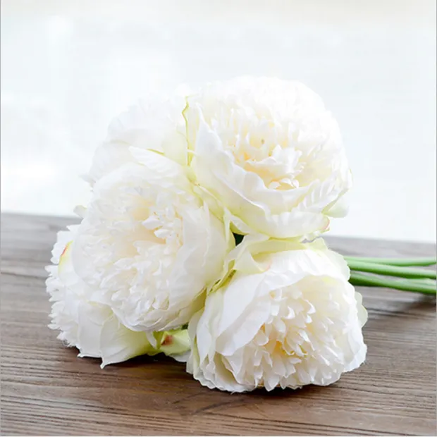 Artificial flower bride holding hands and pegging five peony - White