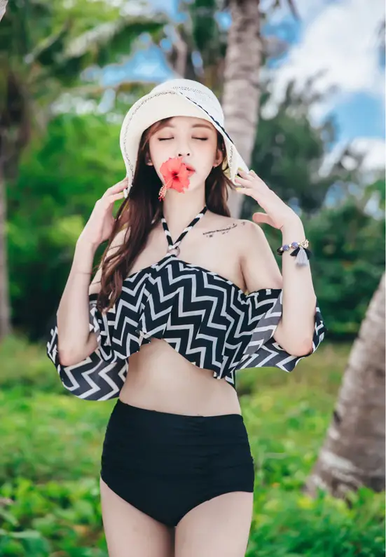 Three piece swimsuit