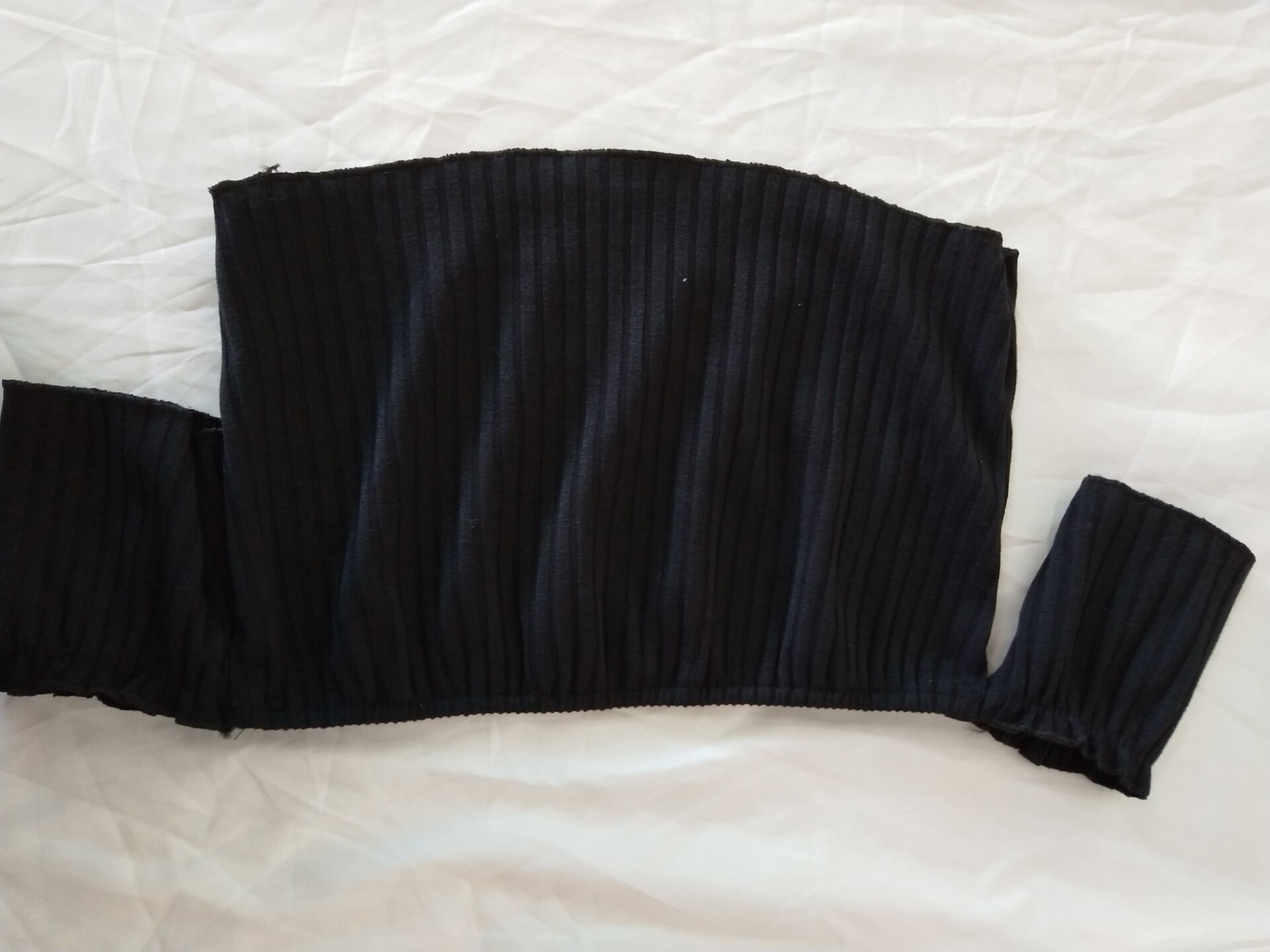 Solid Color Short Off-Shoulder Bare-Neck Collar Top