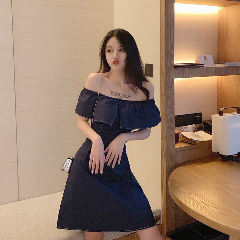 Off-the-shoulder strapless dress