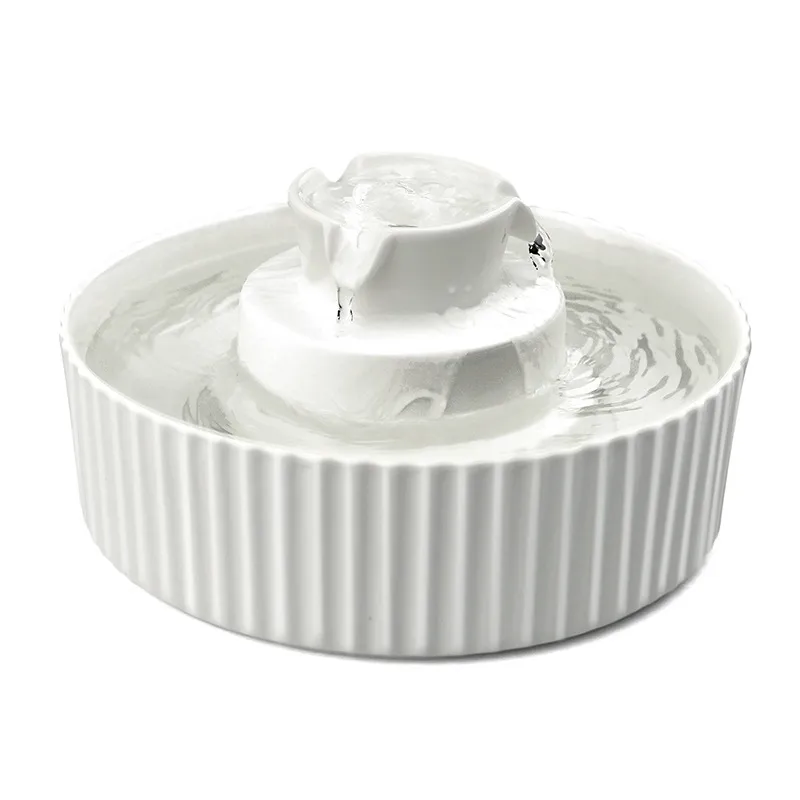 Cake ceramic pet water dispenser - White