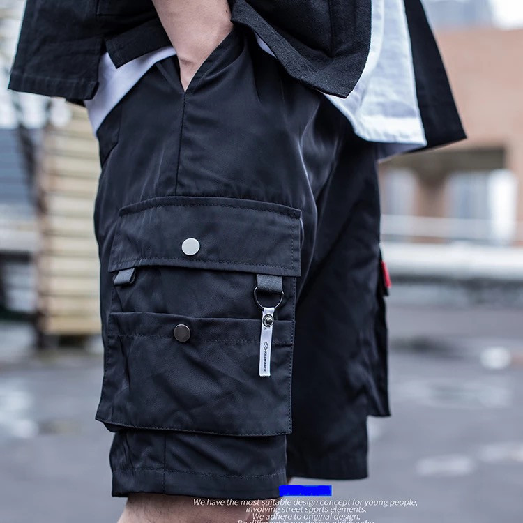 Multi-pocket casual shorts