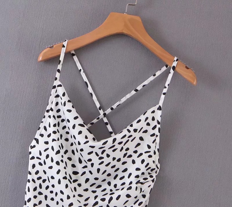 Irregular mid-length dress with straps after being thin