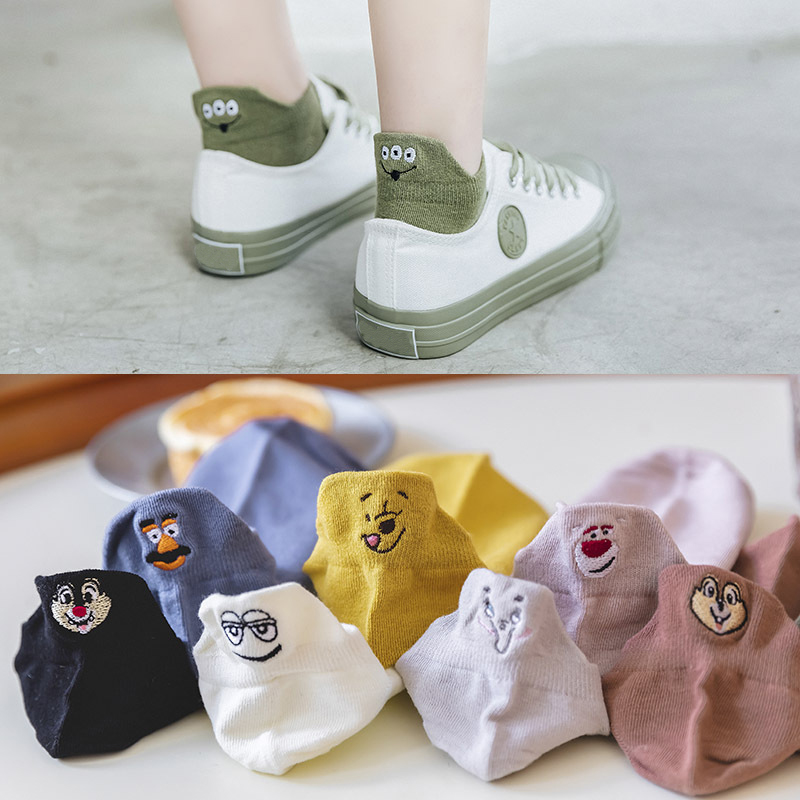Heel embroidered cartoon shallow mouth socks — image 1