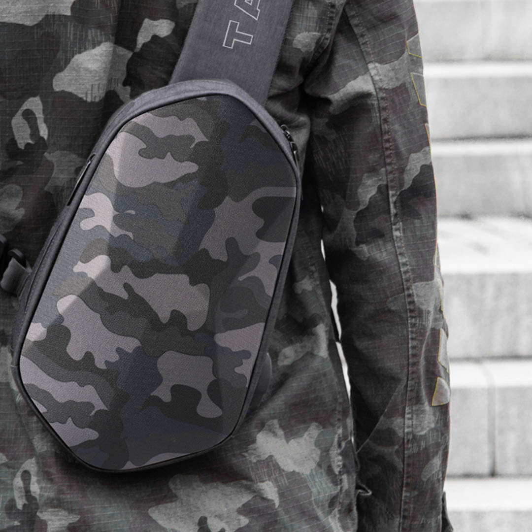 Polyhedron chest pack