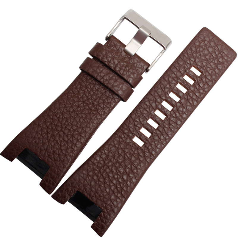 BrownA silver buckle
