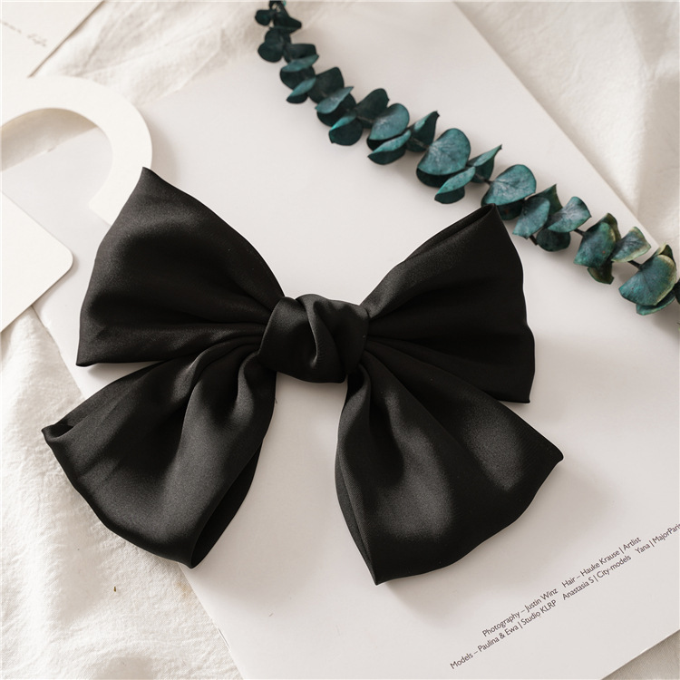 Bow hair clip Black - Shop at LoveMi