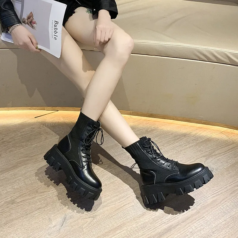 Autumn and winter breathable high-top Martin boots - Black
