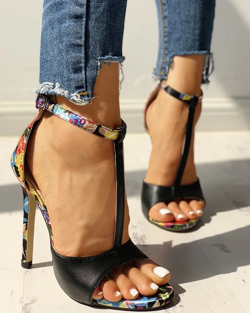 High-heeled sandals - Black