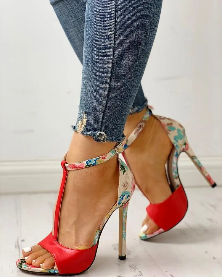 High-heeled sandals - Red