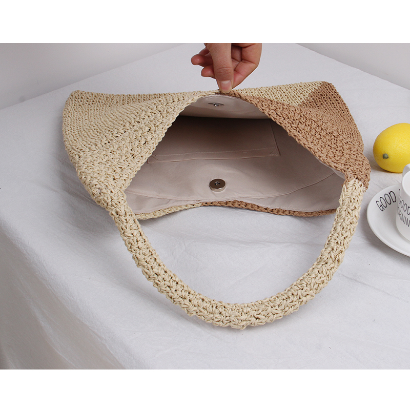 Straw bag