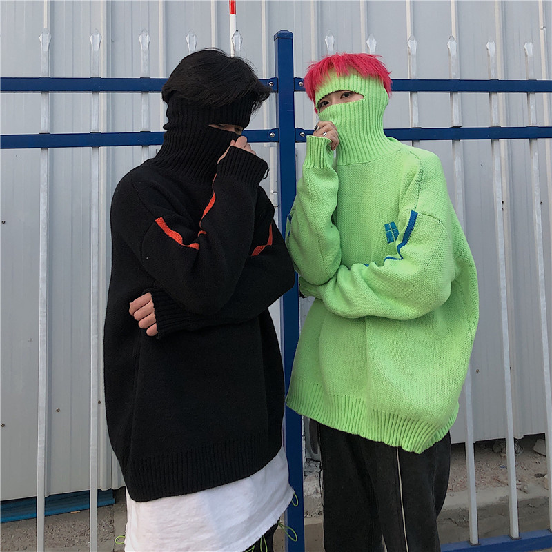 Loose turtleneck pullover