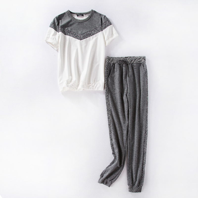 Short sleeve sportswear suit