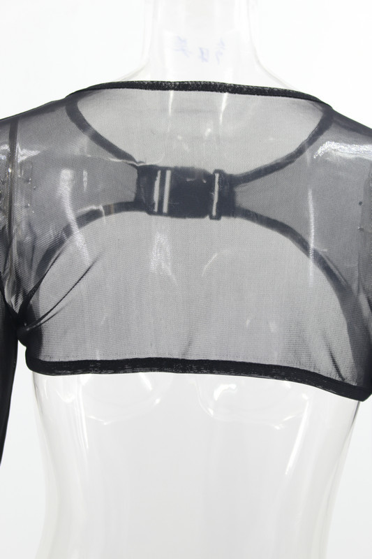 Women's cycling short buckle