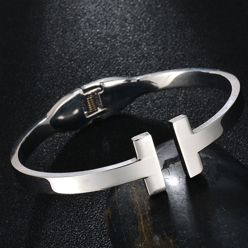 Double T letter opening bracelet