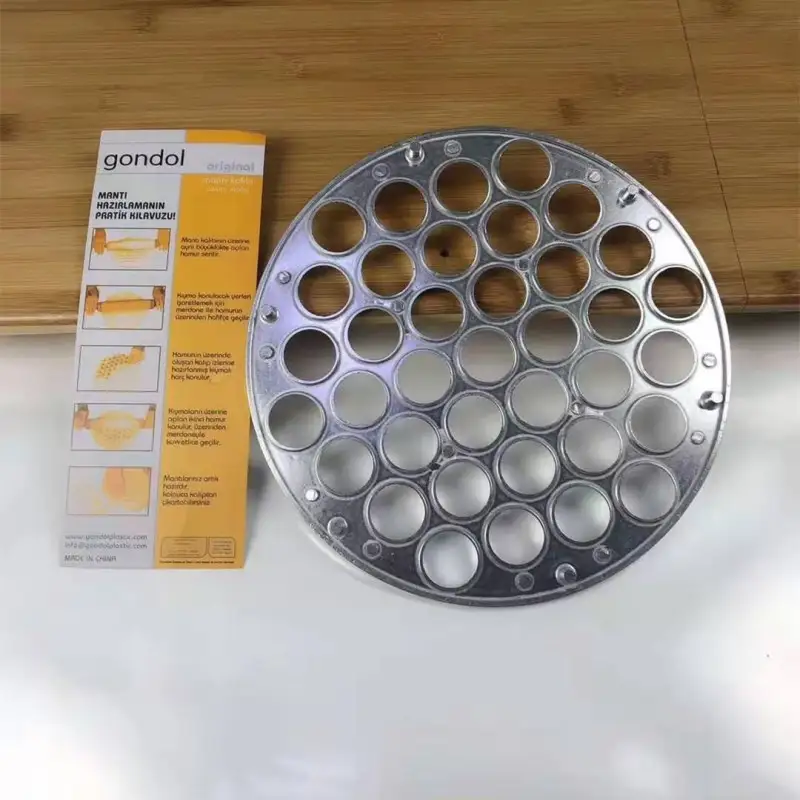 Pelmeni dumpling mold