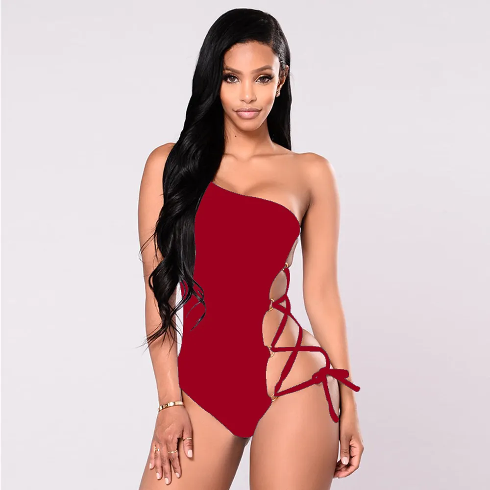 One-shoulder sexy bikini swimsuit with hoop cross strap - Red