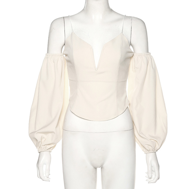 Slim-fit slim-fit collar T-shirt