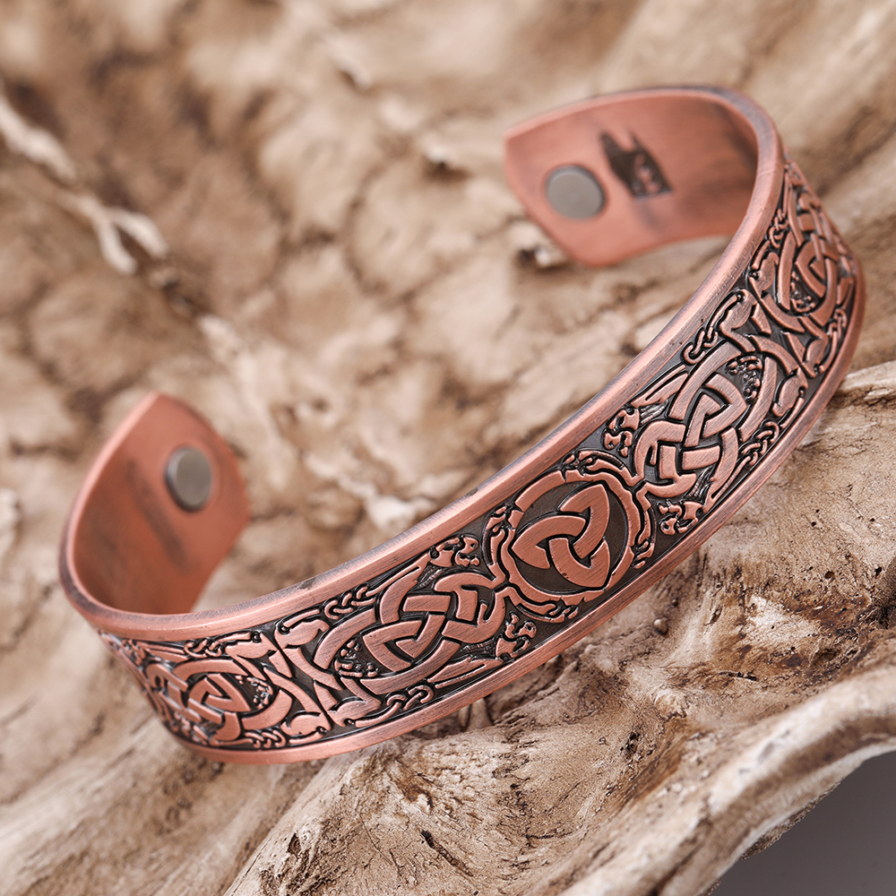 Totem Irish lucky knot bracelet