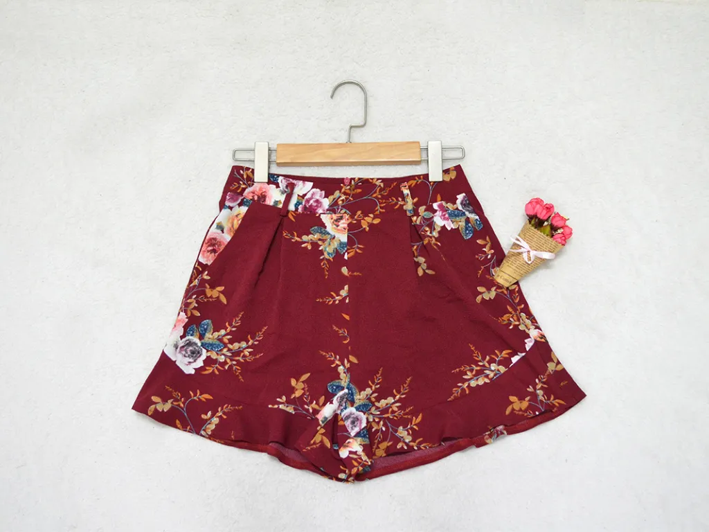 Summer Floral Shorts - Red