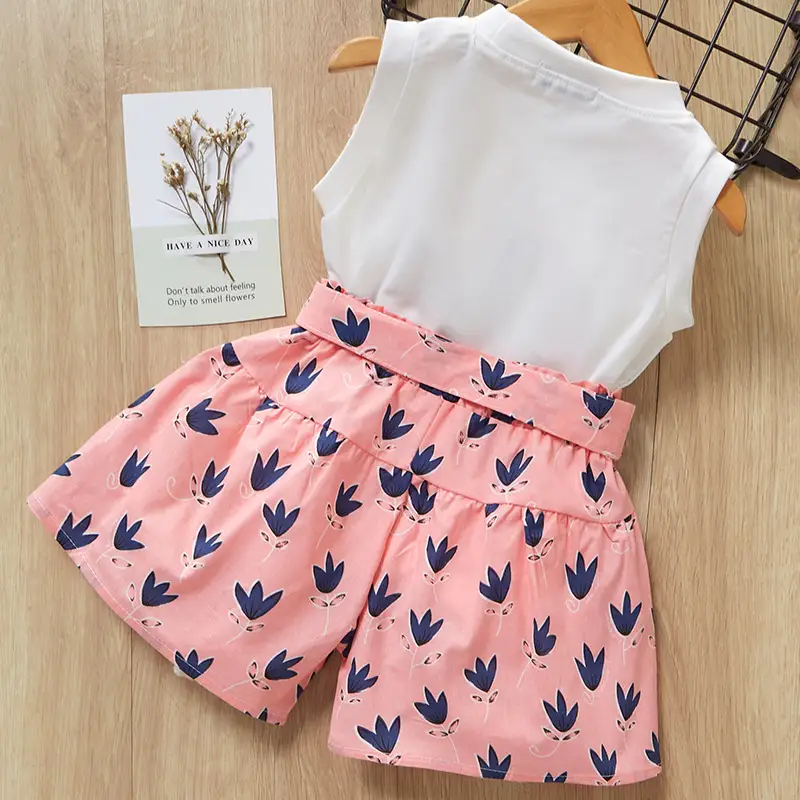 Children's suit with printed shorts