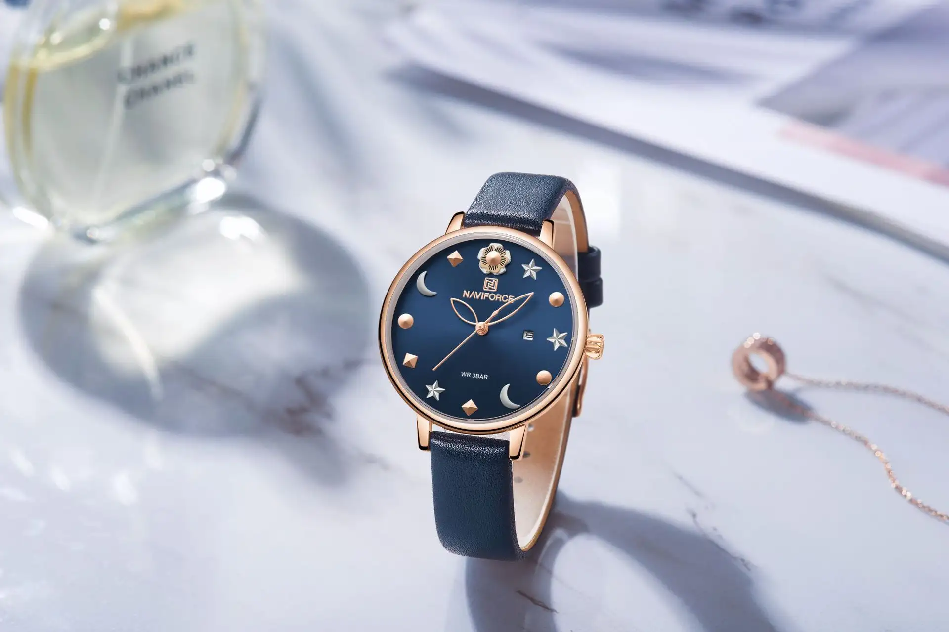 Fashion starry sky ladies watch