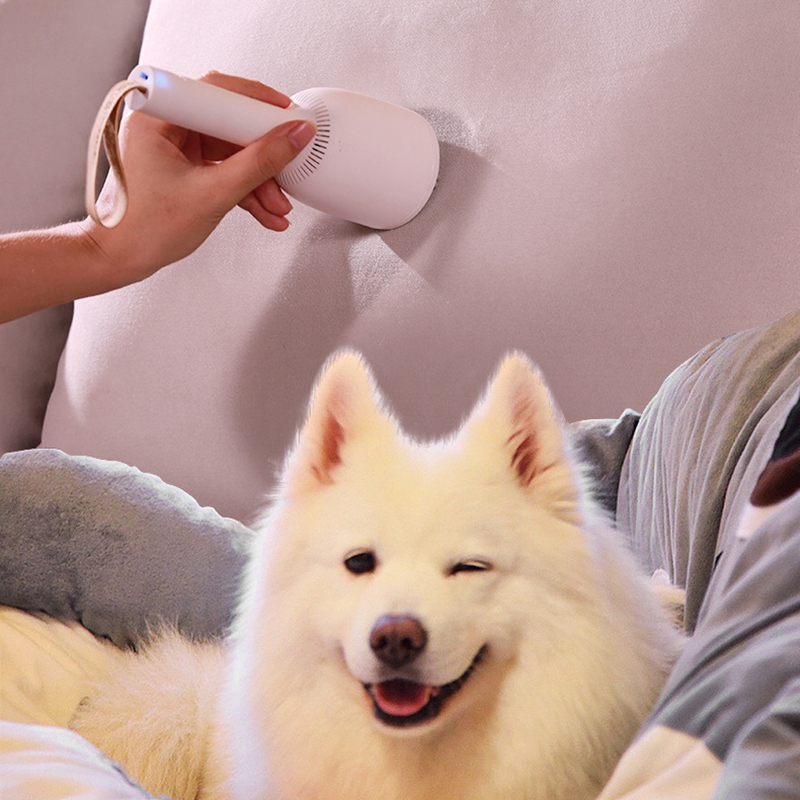 Mini portable desktop vacuum cleaner